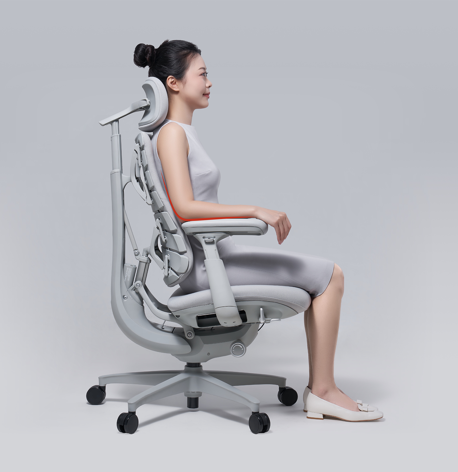 LiberNovo Omni スペースグレー Mサイズ フットレスト購入特典付き LiberNovo Omni スペースグレー Mサイズ フットレスト購入特典付き