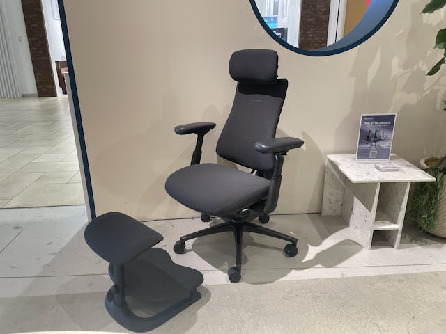 LIVING HOUSE. コクーンシティさいたま新都心店1FでのLiberNovo（リベルノヴォ）試座体験スペース